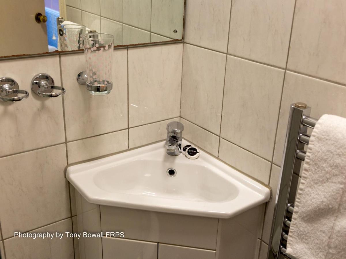 Pass The Keys Room 14 Twin The Blessed Elizabeth Boutique Suite Brighton Bagian luar foto